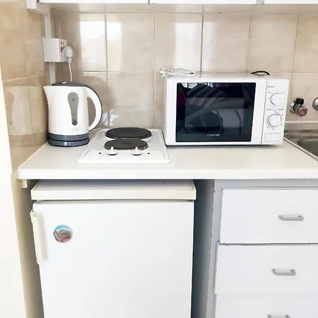 Apartment 601 Center
